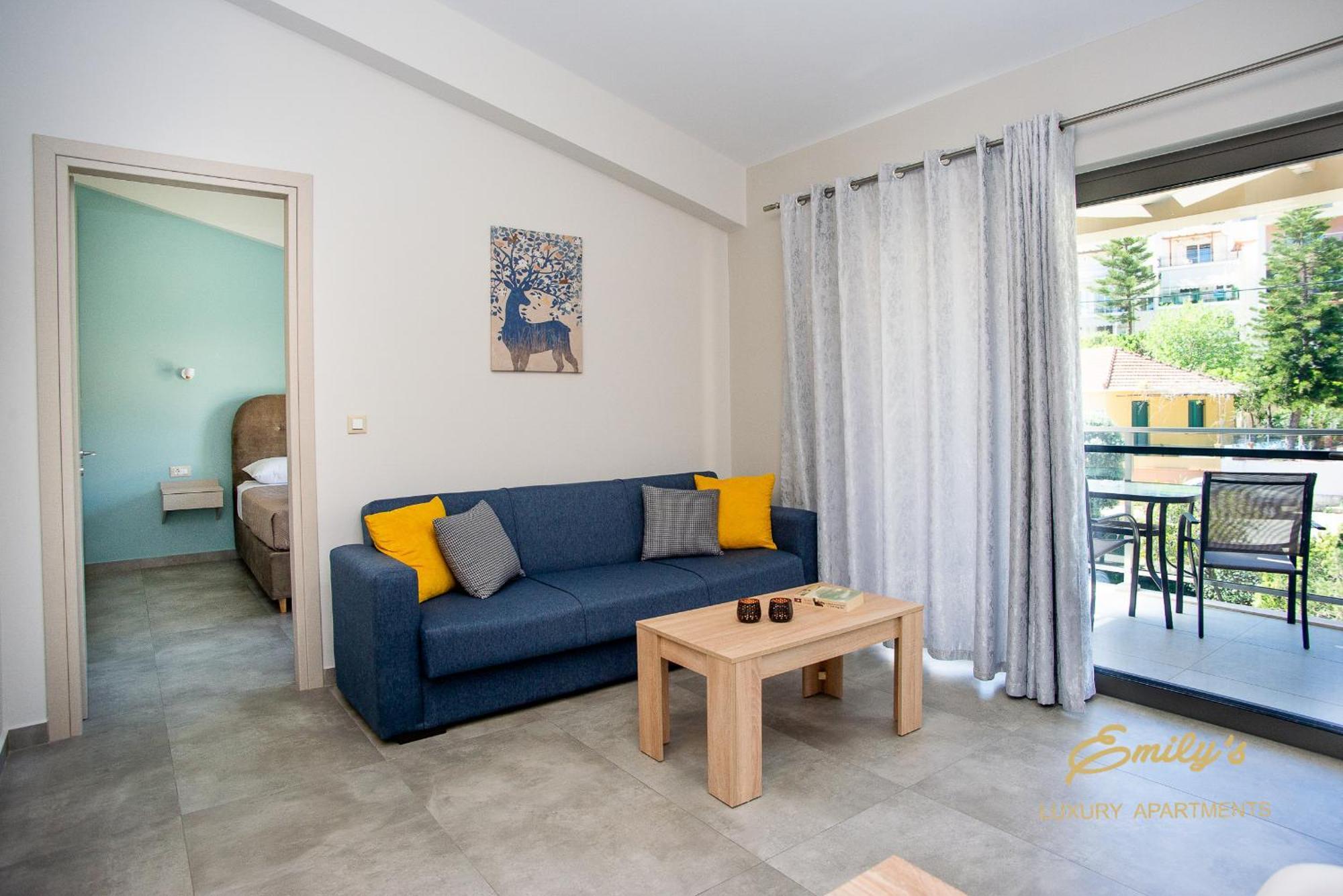ארגוסטולי Emily'S Luxury Apartments מראה חיצוני תמונה